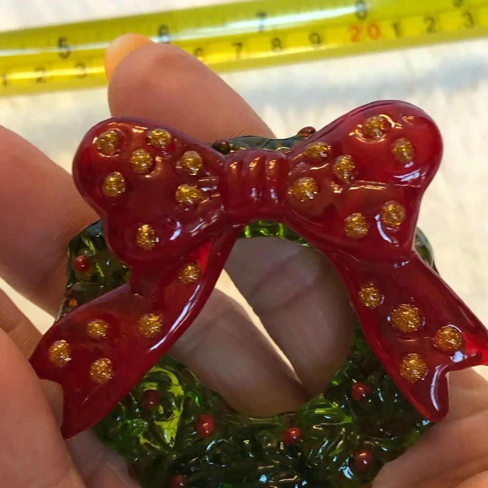 Fitz & Floyd Glass Menagerie Collection Christmas Wreath